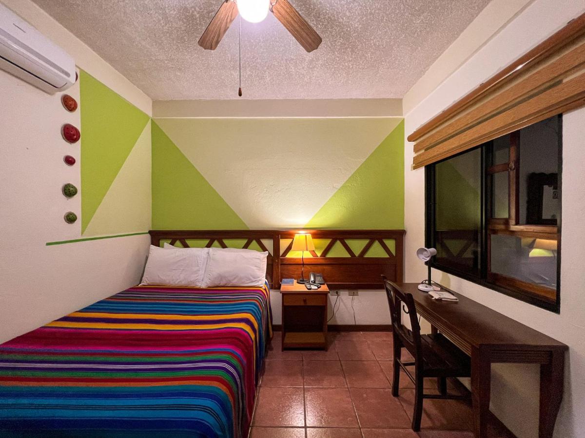 Hotel Arbol De Fuego San Salvador Exterior photo